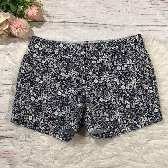 J.Crew x Liberty Art Floral Patterned Daisy Chino Shorts - Picture 1 of 13